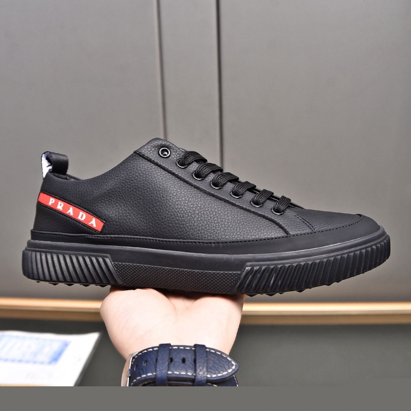 Pra*a casual shoes